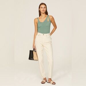 Levi's Premium '80s Mom‎ Jeans Size 25 NEW